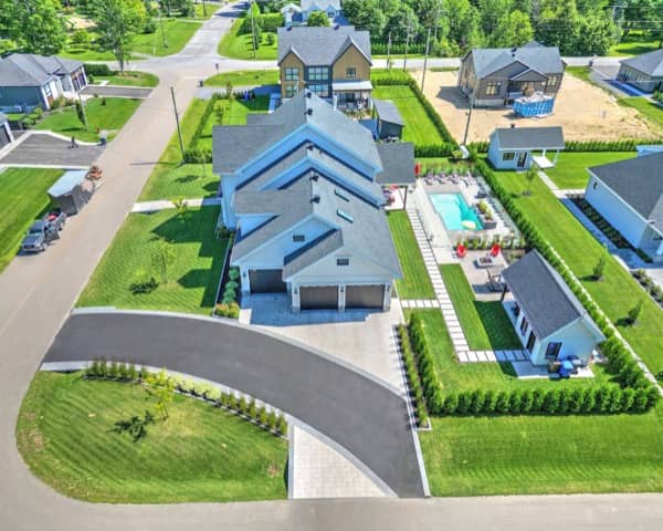 Aménagement paysager moderne